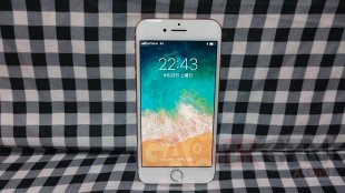 iPhone 8 Unboxing photos images smarpthone (12)