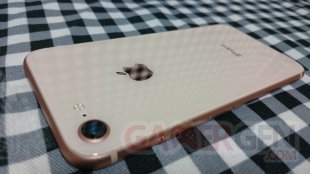 iPhone 8 Unboxing photos images smarpthone (15)