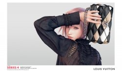 Ce jour où Lightning est devenue mannequin chez Louis Vuitton