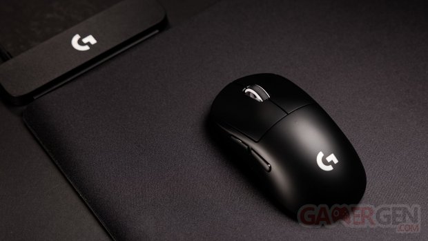 Logitech Pro X Superlight 2c 02