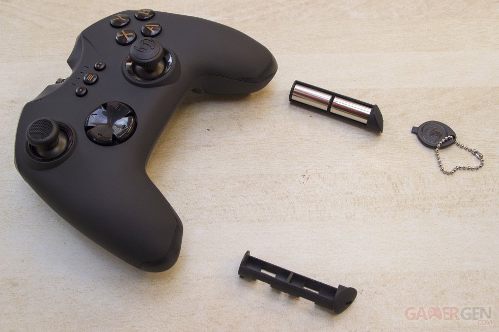 Manette Nacon GC-400ES (27)