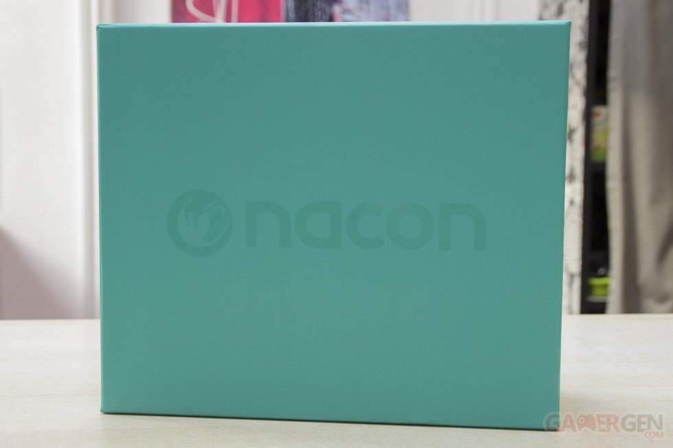 Manette Nacon GC-400ES (4)