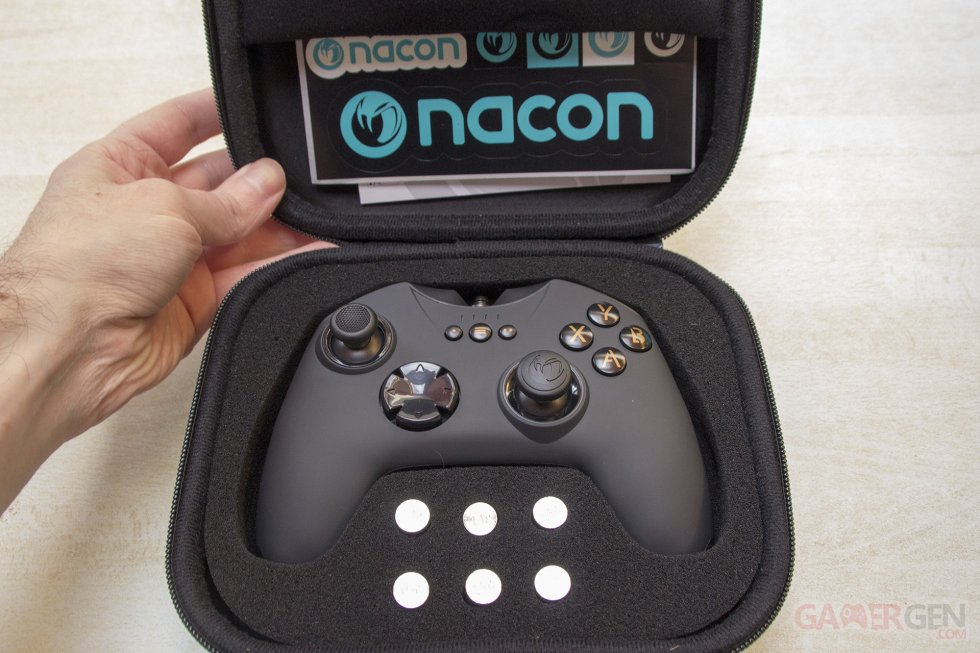 Manette Nacon GC-400ES (8)