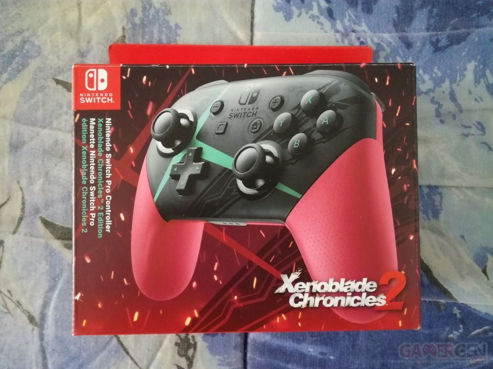 Manette-Pro-Controller-Switch-Xenoblade-Chronicles-2-unboxing-déballage-01-30-12-2017