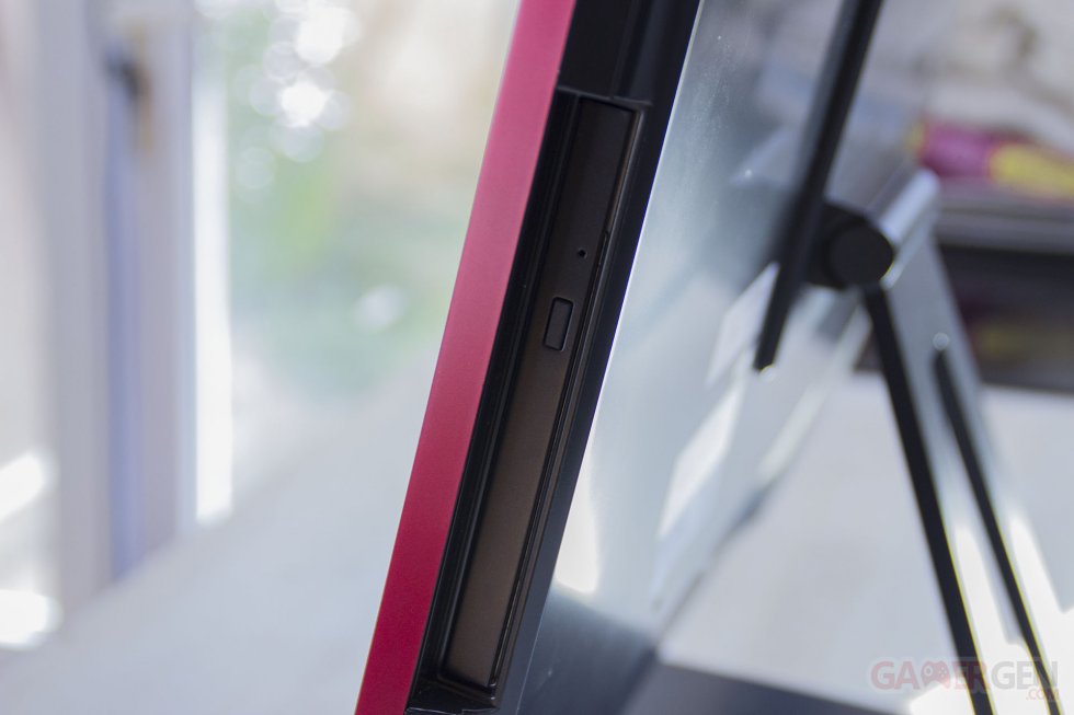MSI Gaming 24 6QE 4K All in One AIO Images Photos Visuels (5)