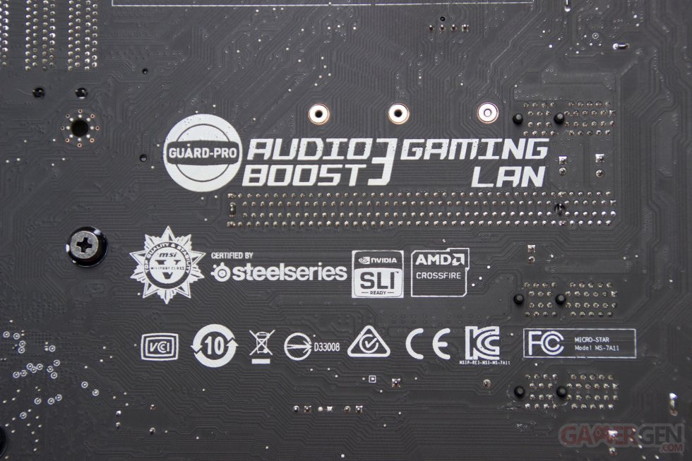 MSI Z170A Krait Gaming R6 Siege Rainbow Six Ubisoft Carte mère Motherboard Intel  Unboxing Déballage Présentation Images Photos GamerGen_com Clint008 (2)