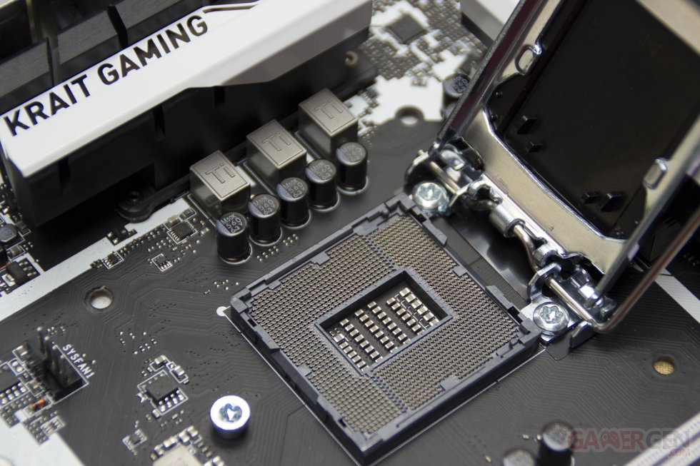 MSI Z170A Krait Gaming R6 Siege Rainbow Six Ubisoft Carte mère Motherboard Intel  Unboxing Déballage Présentation Images Photos GamerGen_com Clint008 (5)