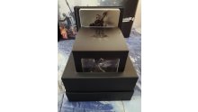 NieR-Automata-collector-Black-Box-unboxing-deballage-08-14-03-2017
