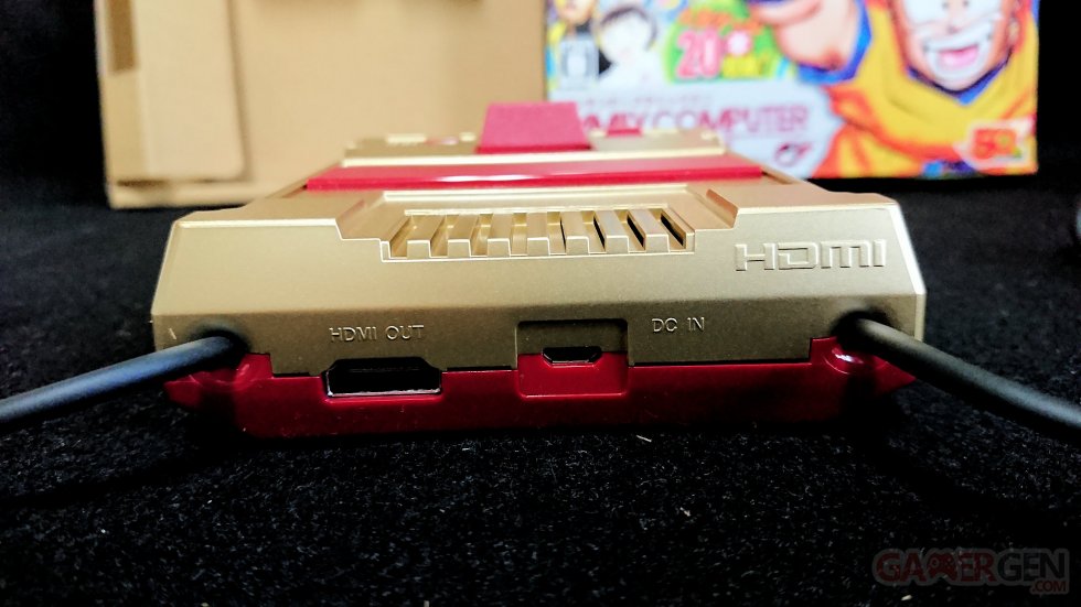 Nintendo Classic Mini Famicom Weekly Shonen Jump 50th Anniversary Edition NES Unboxing Deballages images (6)