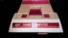 Nintendo Classic Mini Famicom Weekly Shonen Jump 50th Anniversary Edition NES Unboxing Deballages images (8)