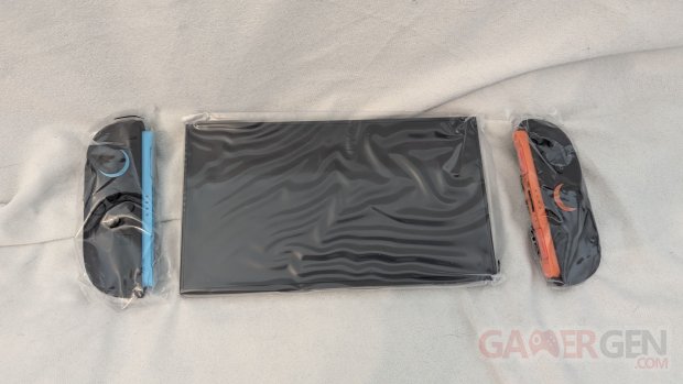 Nintendo Switch 2 GAMERGEN COM Unboxing Déballage console accessoire Clint008 (47)
