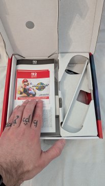 Nintendo Switch 2 GAMERGEN COM Unboxing Déballage console accessoire Clint008 (48)