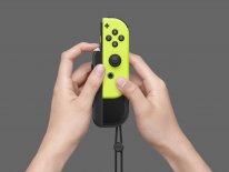 Nintendo Switch Joy Con Jaune images (14)