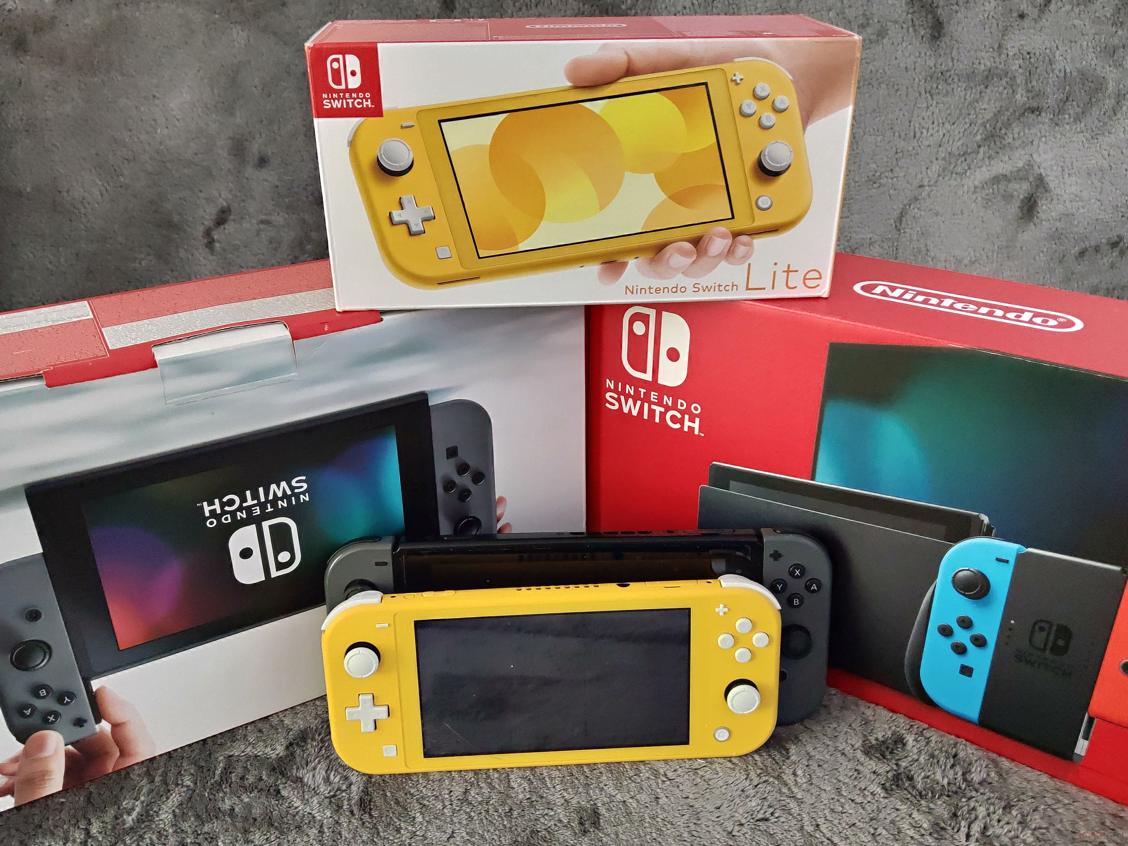 Nintendo Switch Lite nos photos de comparaison avec le modèle