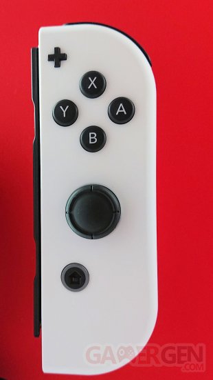 Nintendo Switch OLED Photos images (11)