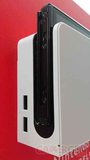 Nintendo Switch OLED Photos images (15)