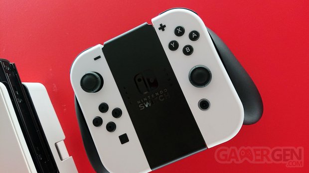 Nintendo Switch OLED Photos images (19)