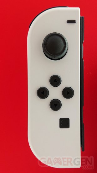 Nintendo Switch OLED Photos images (8)