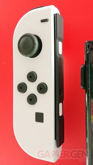 Nintendo Switch OLED Photos images (9)