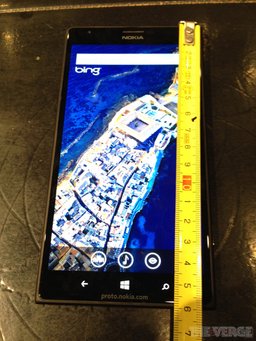 Nokia Lumia 1520_3