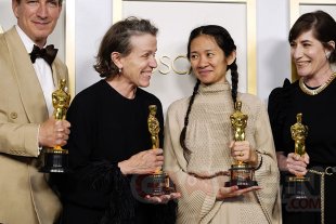 Oscars 2021 Quil Lemon Vanity Fair Chloe Zhao 2