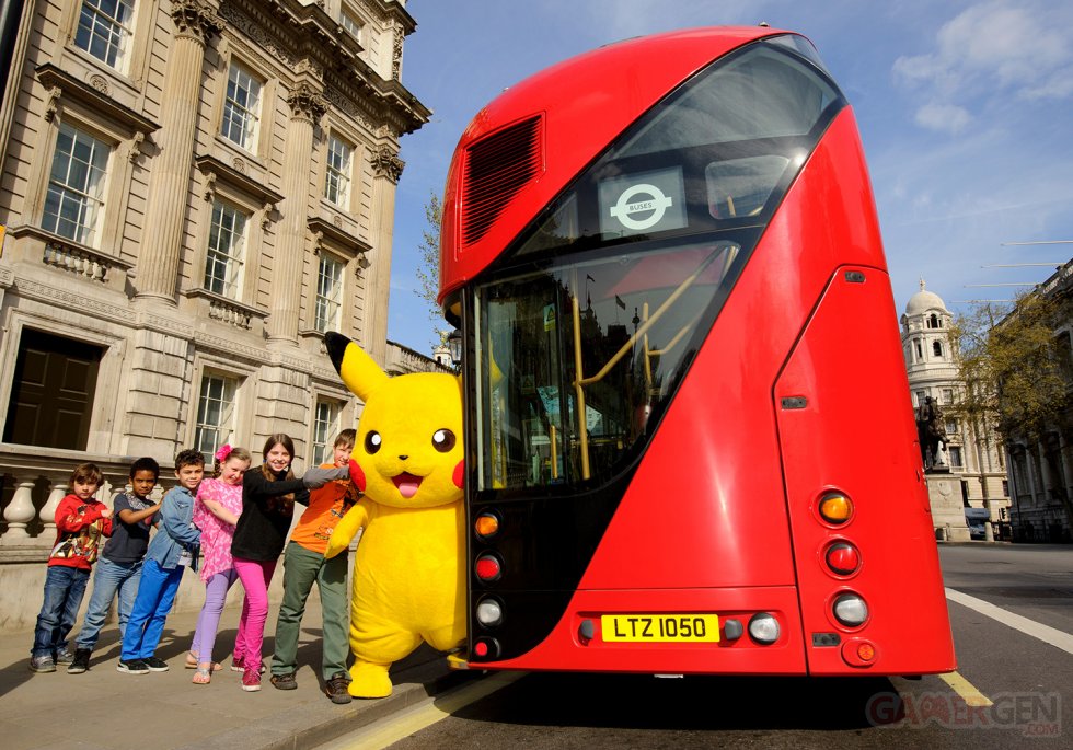 Pikachu kids & bus 3
