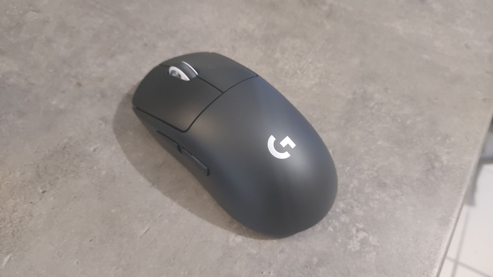 Test Logitech G Pro X Superlight 2 : la souris préférée des pros s