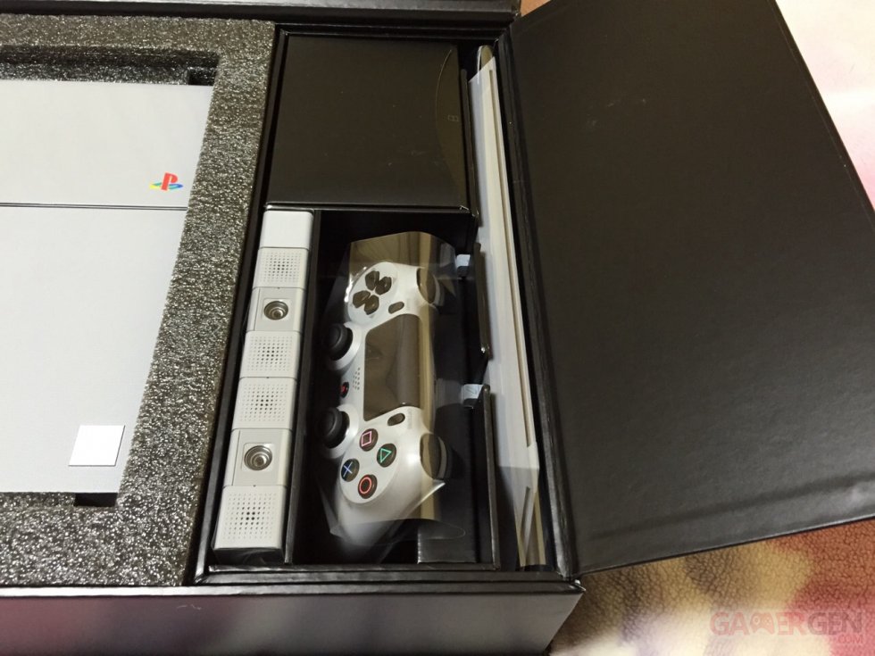 PS4 20th Anniversary Edition PlayStation deballage unboxing gamergen 12.01.2015  (18)