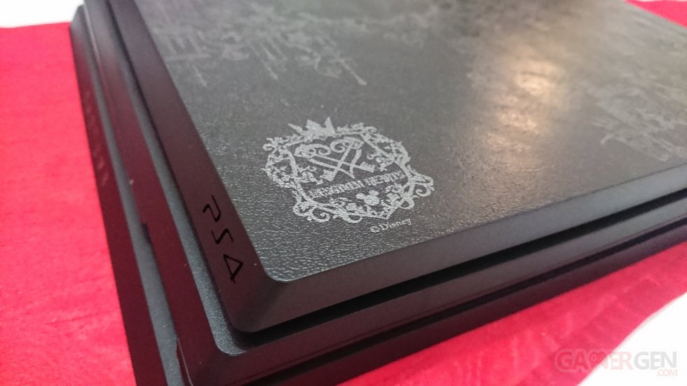 PS4 Pro Kingdom Hearts III Collector images unboxing deballage (15)