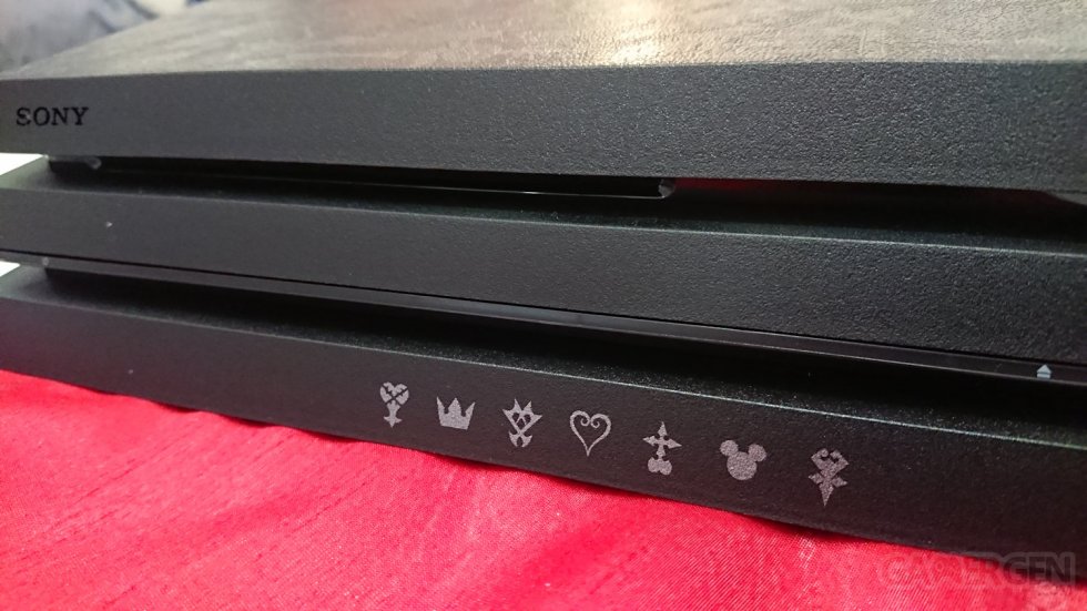 PS4 Pro Kingdom Hearts III Collector images unboxing deballage (9)