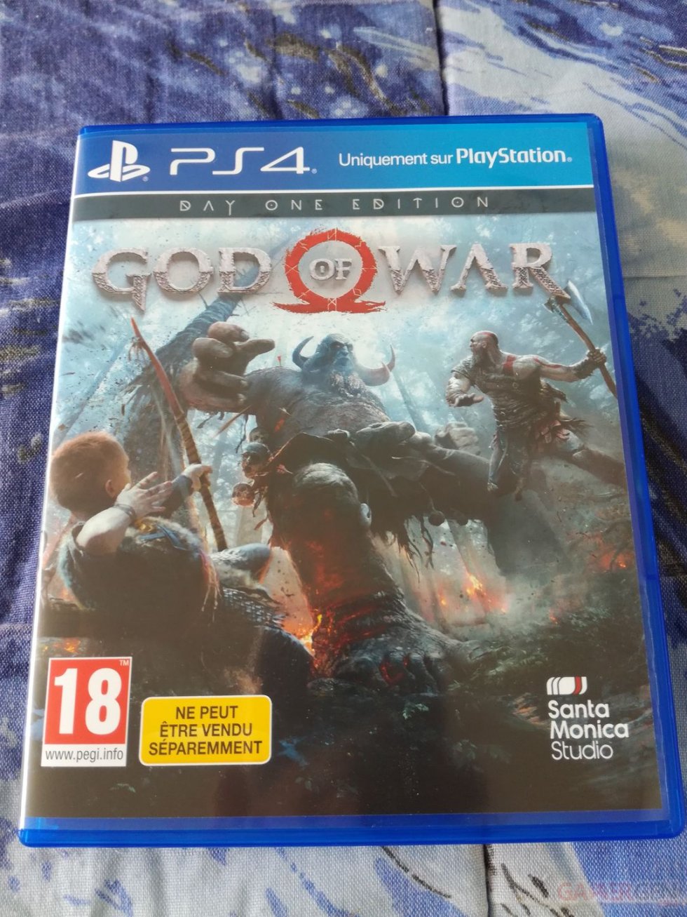 PS4-Pro-Leviathan-Grey-collector-God-of-War-unboxing-déballage-16-19-04-2018