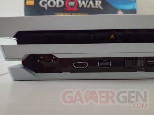 PS4 Pro Leviathan Grey collector God of War unboxing déballage 40 19 04 2018