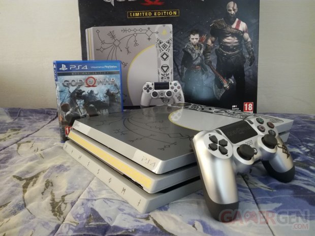 PS4 Pro Leviathan Grey collector God of War unboxing déballage 42 19 04 2018