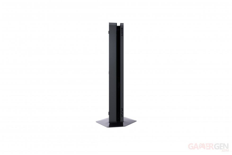PS4 Slim console images (8)