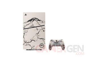 PS5 Slim DualSense Ghost of Yotei 02 11 07 2025.