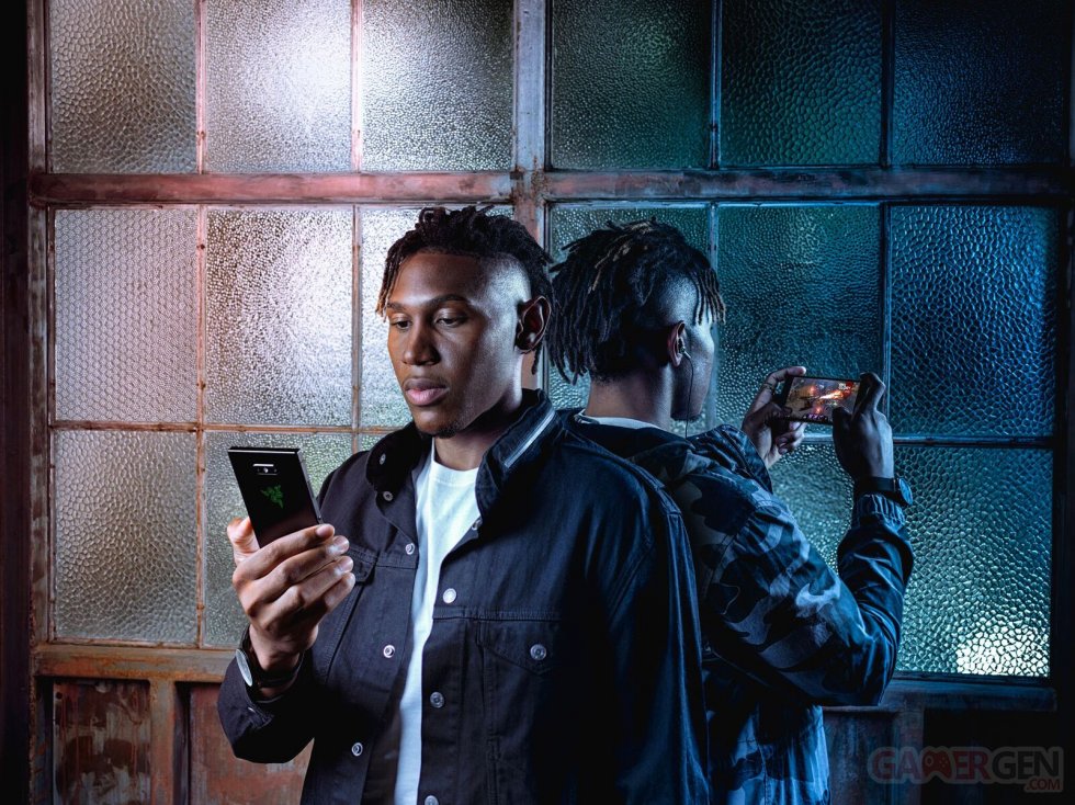 Razer Phone 2 images  (5).