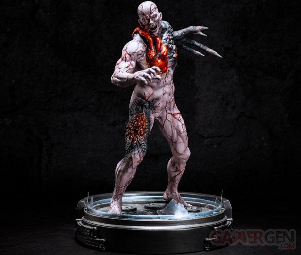 Resident Evil Tyrant 002 Statuette Numskull
