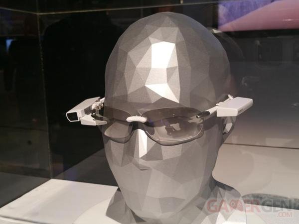 sony smarteyeglass ces2015  (3)