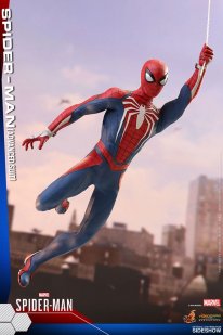 Spider Man Advanced Suit figurine 05 30 07 2018