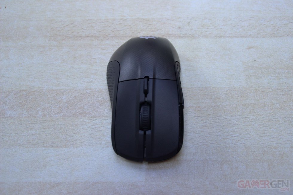 SteelSeries Rival 700 Unboxing Souris Gaming Gamer OLED Déballage Boîte Packaging GamerGen_com Clint008 (12)