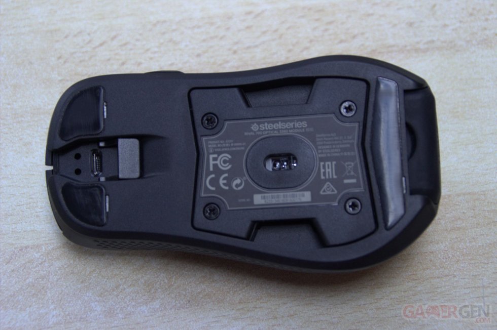 SteelSeries Rival 700 Unboxing Souris Gaming Gamer OLED Déballage Boîte Packaging GamerGen_com Clint008 (16)