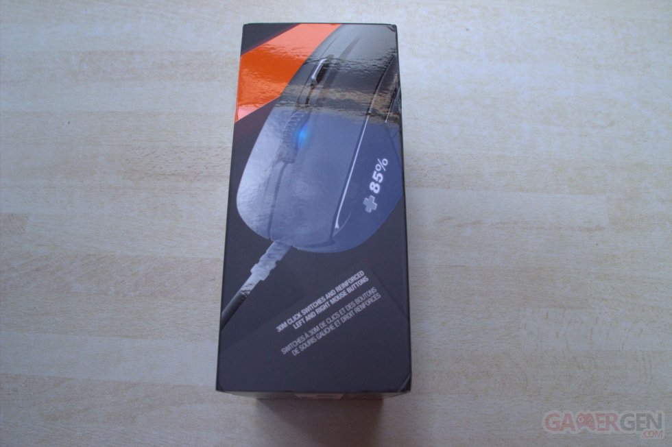 SteelSeries Rival 700 Unboxing Souris Gaming Gamer OLED Déballage Boîte Packaging GamerGen_com Clint008 (4)