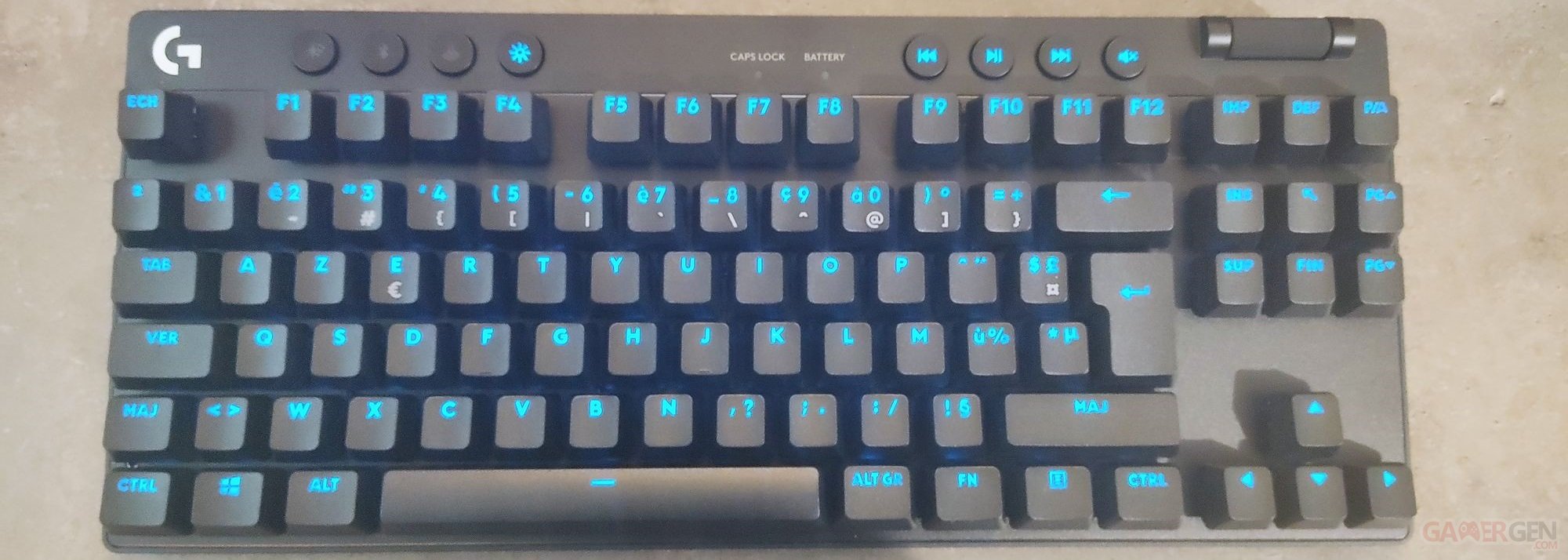 Le clavier mécanique Logitech G Pro TKL est à prix mini - Bon plan -  Gamekult