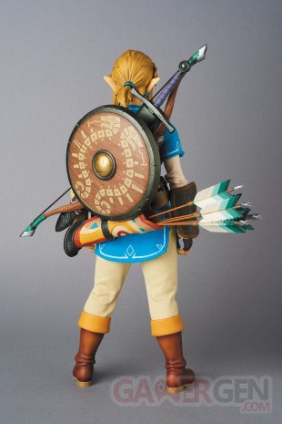 The Legend of zelda Breath of the Wild figurine Link images (3)