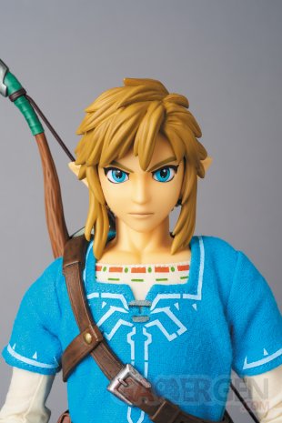 The Legend of zelda Breath of the Wild figurine Link images (8)