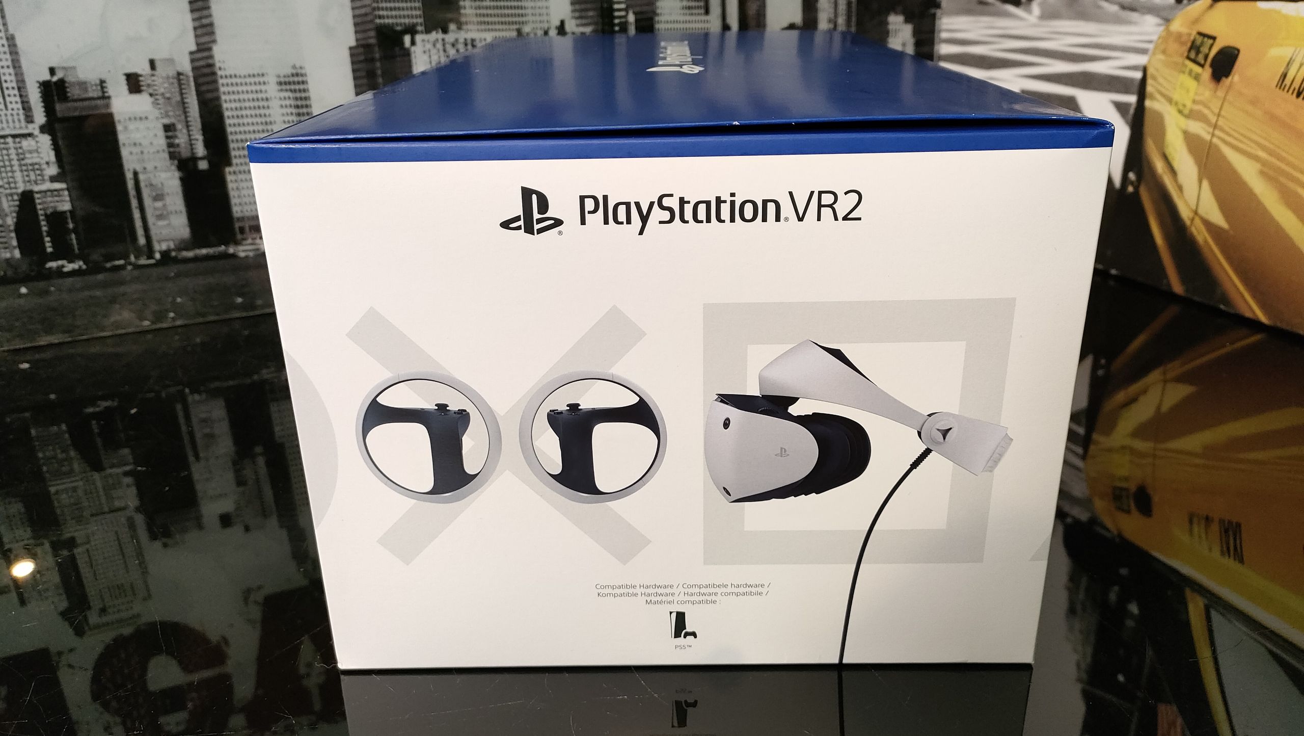 PSVR 2 (unboxing) : voici ce qu'il y a dans la boîte du casque VR
