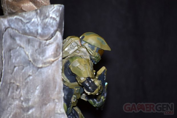 UNBOXING   Halo 5  Guardians   Limited Collector's Edition 0043