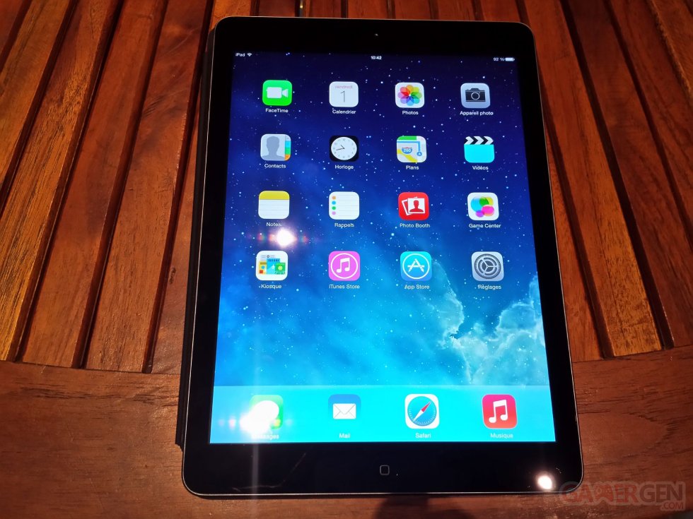 UNBOXING_iPad-Air_23