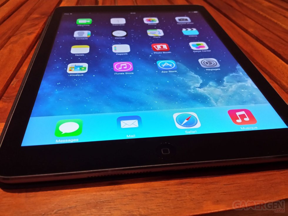 UNBOXING_iPad-Air_24