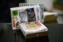 UNBOXING NEW 3DS MONSTER HUNTER 4 ULTIMATE EDITION 006 1